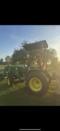 Image of John Deere 3032E Image 0