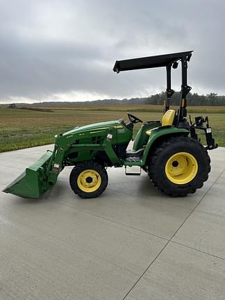 Image of John Deere 3032E equipment image 4