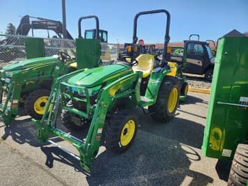 Main image John Deere 3032E
