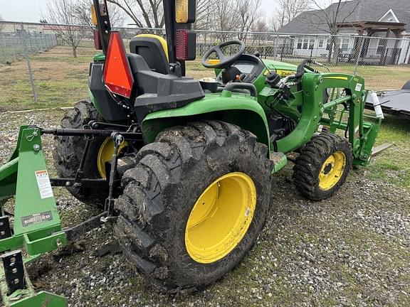 Image of John Deere 3032E equipment image 2