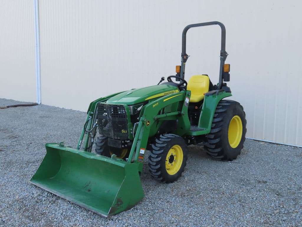 Image of John Deere 3032E Primary image