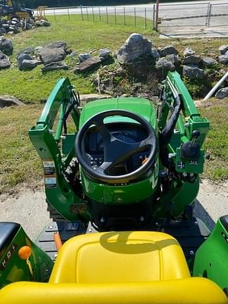 Image of John Deere 3032E equipment image 2