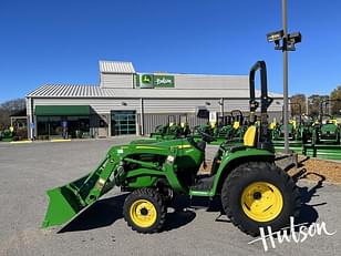 Main image John Deere 3032E 1