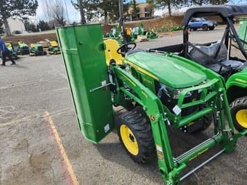 Main image John Deere 3032E