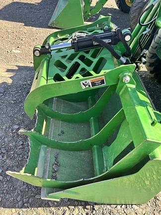 Image of John Deere 3032E equipment image 3