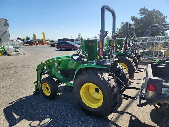 Image of John Deere 3032E equipment image 3