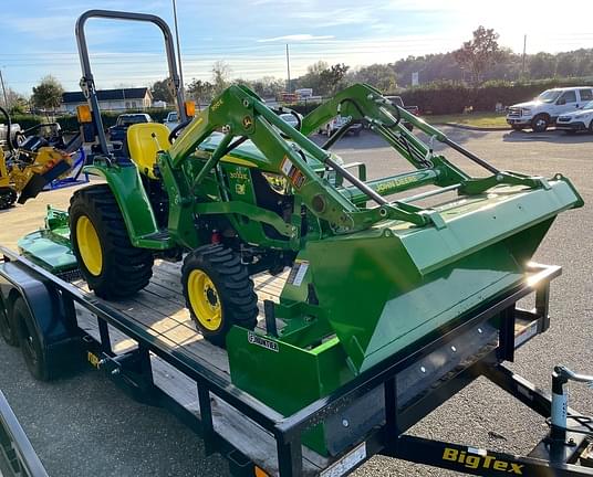 Image of John Deere 3032E equipment image 2