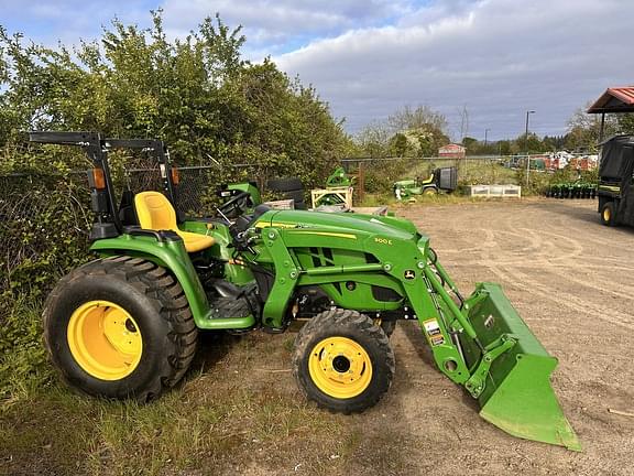 Image of John Deere 3032E equipment image 2