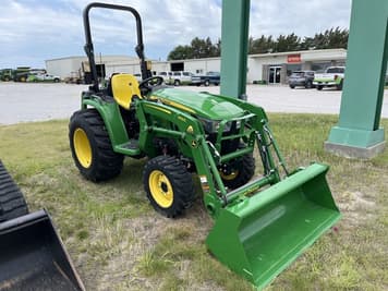 Main image John Deere 3032E