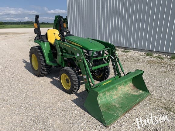 Image of John Deere 3032E Primary image
