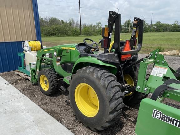 Image of John Deere 3032E equipment image 2