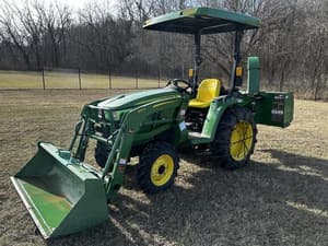 2023 John Deere 3032E Image
