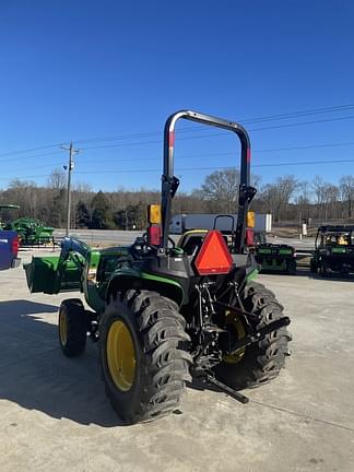 Image of John Deere 3032E equipment image 2