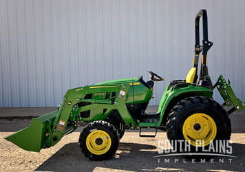 Main image John Deere 3032E