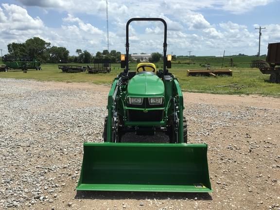 Image of John Deere 3032E equipment image 1