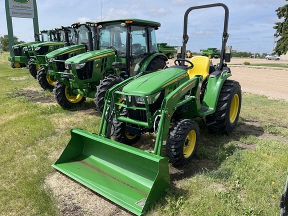 Image of John Deere 3032E equipment image 2