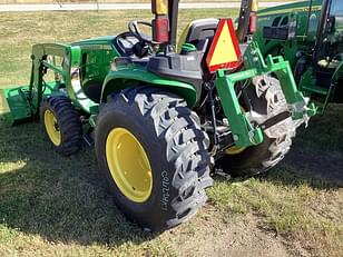 Main image John Deere 3032E 5