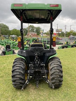 Image of John Deere 3032E equipment image 2