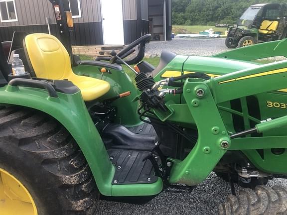 Image of John Deere 3032E equipment image 3