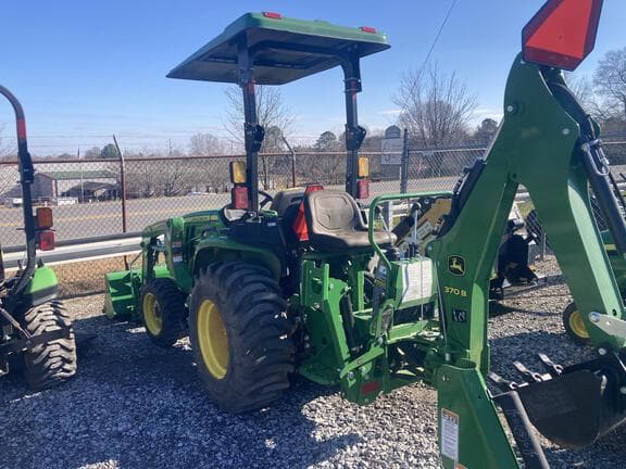 Image of John Deere 3032E equipment image 1