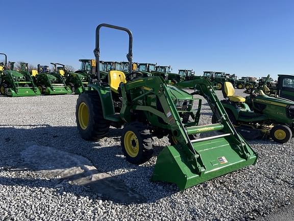 Image of John Deere 3032E equipment image 1