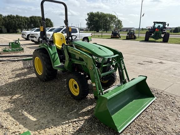Image of John Deere 3032E equipment image 2