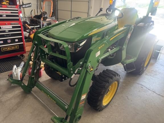 Image of John Deere 3032E Primary image
