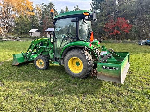 Image of John Deere 3033R equipment image 1