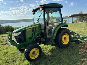2023 John Deere 3033R Image