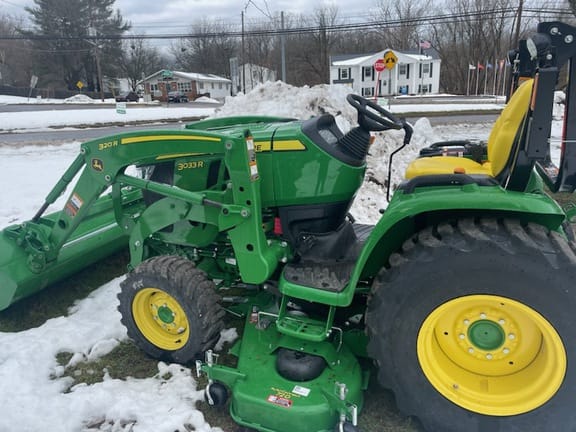 Main image John Deere 3033R