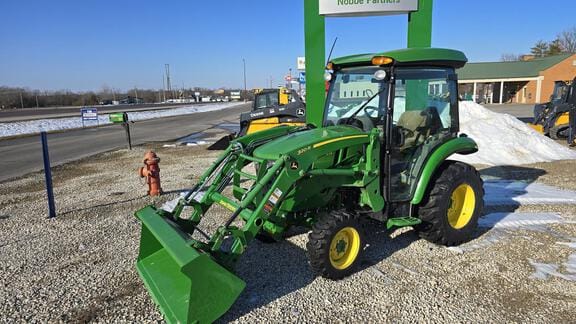 2023 John Deere 3033R Equipment Image0