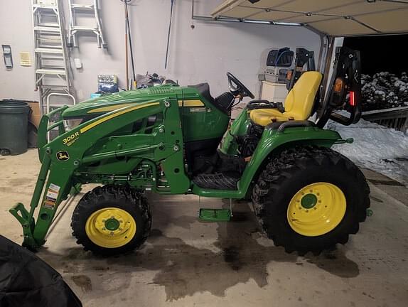 Image of John Deere 3033R Primary image