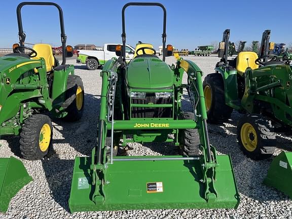 Image of John Deere 3033R equipment image 4