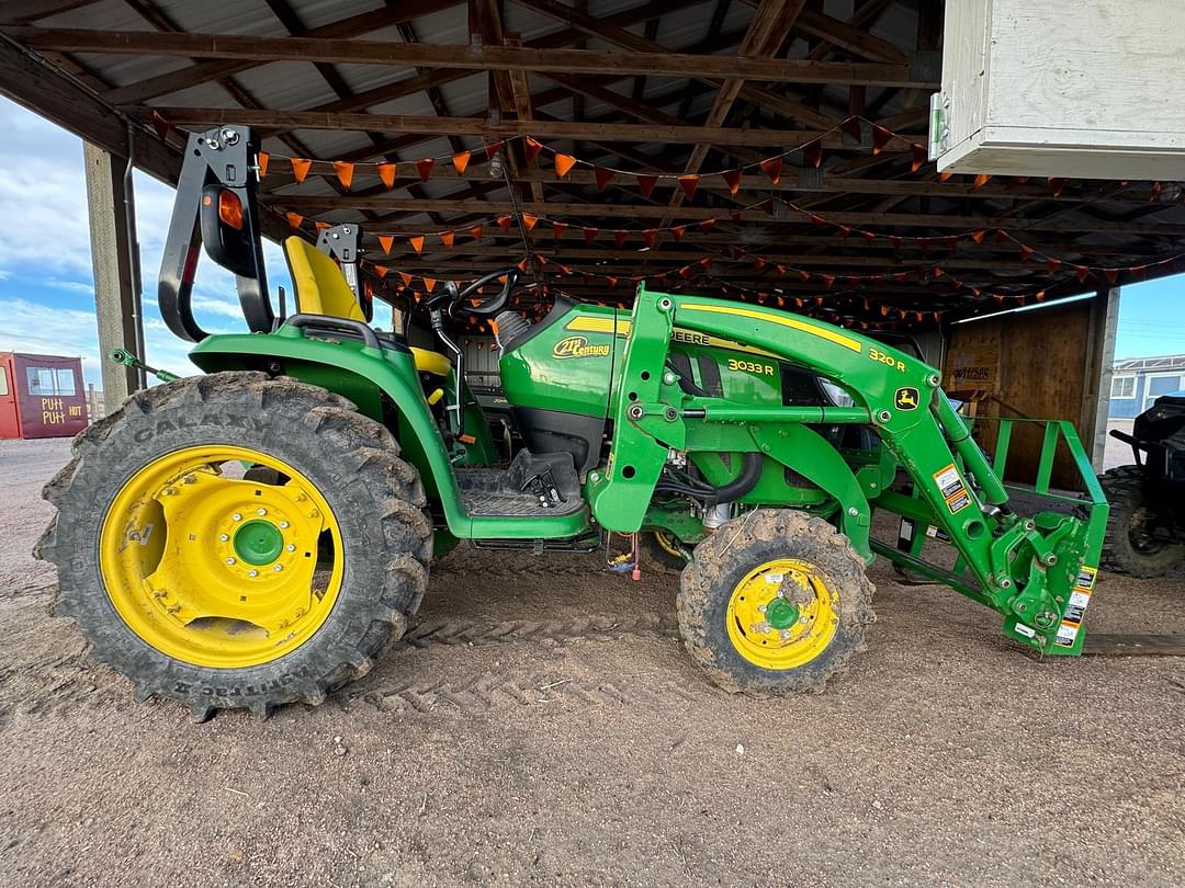 Image of John Deere 3033R Primary image