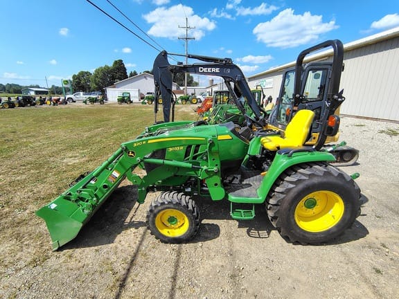 2023 John Deere 3033R Equipment Image0