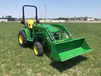 Main image John Deere 3033R
