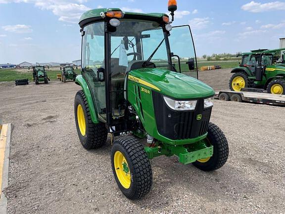 Image of John Deere 3033R Image 1