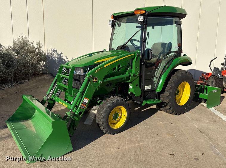 Main image John Deere 3033R