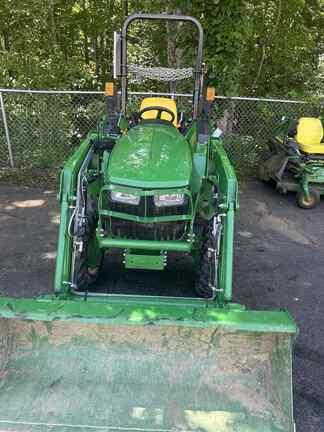 Image of John Deere 3035D equipment image 2