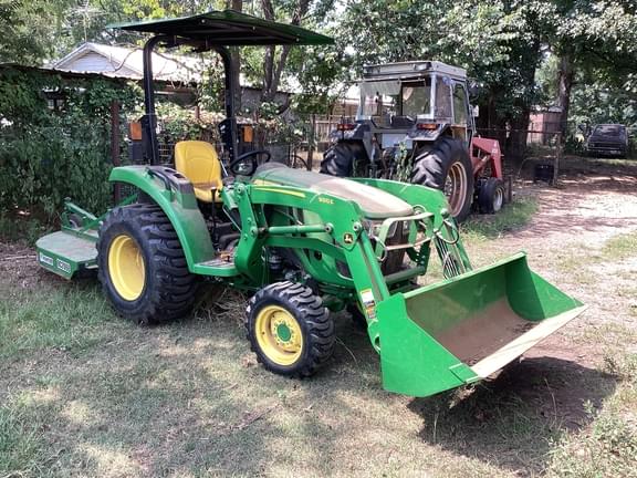 Image of John Deere 3035D equipment image 4