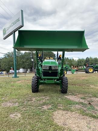 Image of John Deere 3035D equipment image 2