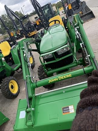 Image of John Deere 3035D equipment image 3