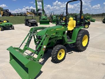 Main image John Deere 3038E