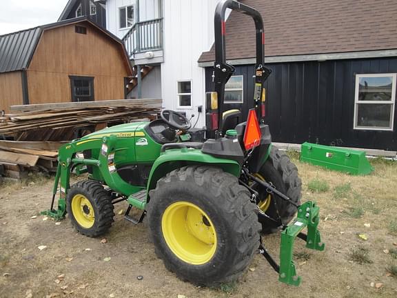 Image of John Deere 3038E equipment image 3