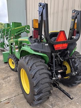 Image of John Deere 3038E equipment image 2