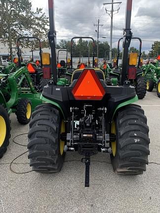 Image of John Deere 3038E equipment image 3