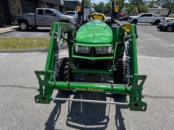 Image of John Deere 3038E equipment image 3