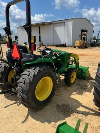 Image of John Deere 3038E equipment image 2