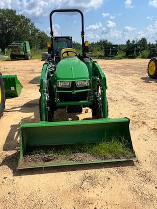 Image of John Deere 3038E equipment image 1