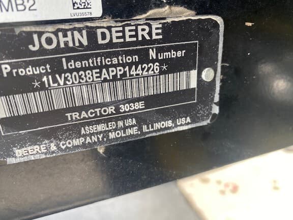 Image of John Deere 3038E equipment image 1